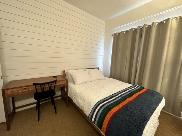 Imagen de la habitación del Hotel Sierra Motor Lodge. Foto 11