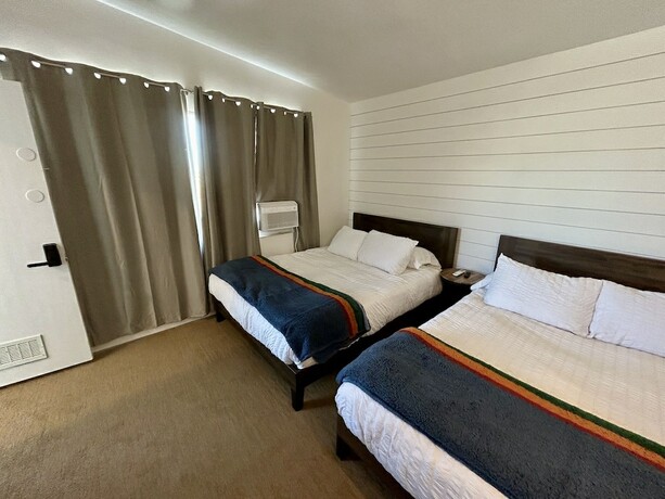 Imagen de la habitación del Hotel Sierra Motor Lodge. Foto 15