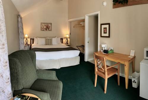 Imagen de la habitación del Hotel Sierra Mountain Inn. Foto 2