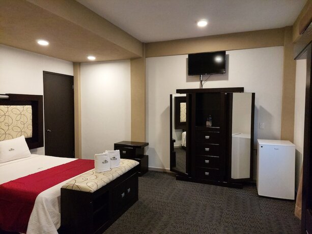 Imagen general del Hotel Sierra Norte Inn. Foto 6