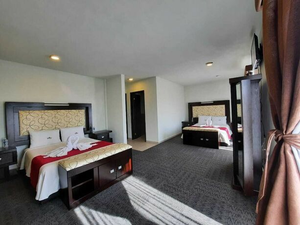 Imagen de la habitación del Hotel Sierra Norte Inn. Foto 12