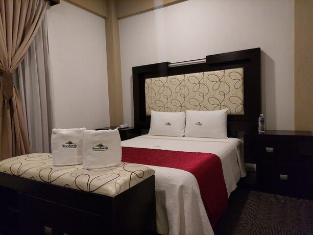 Imagen de la habitación del Hotel Sierra Norte Inn. Foto 16