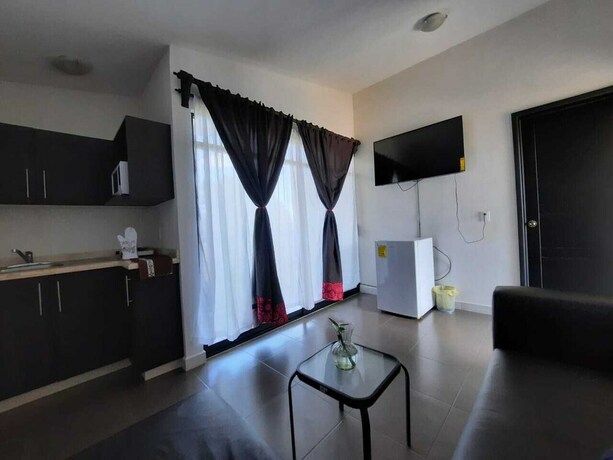 Imagen de la habitación del Hotel Sierra Norte Inn. Foto 21