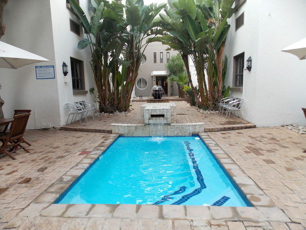 Imagen de los interiores del Hotel Sierra On Main. Foto 12