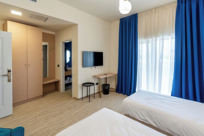 Imagen de la habitación del Hotel Sierra, Pitesti. Foto 3