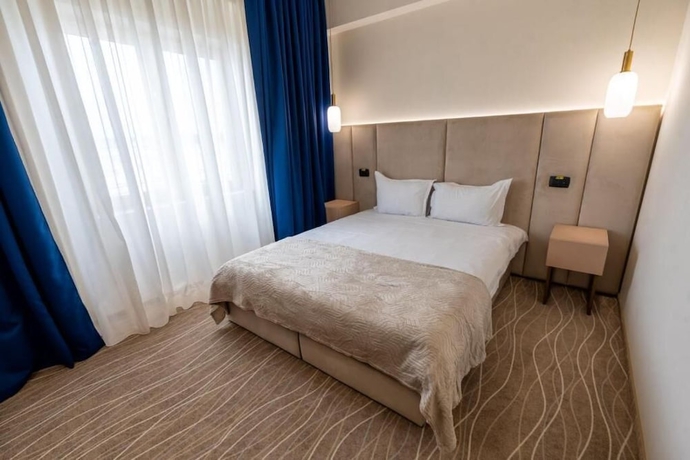 Imagen de la habitación del Hotel Sierra, Pitesti. Foto 6