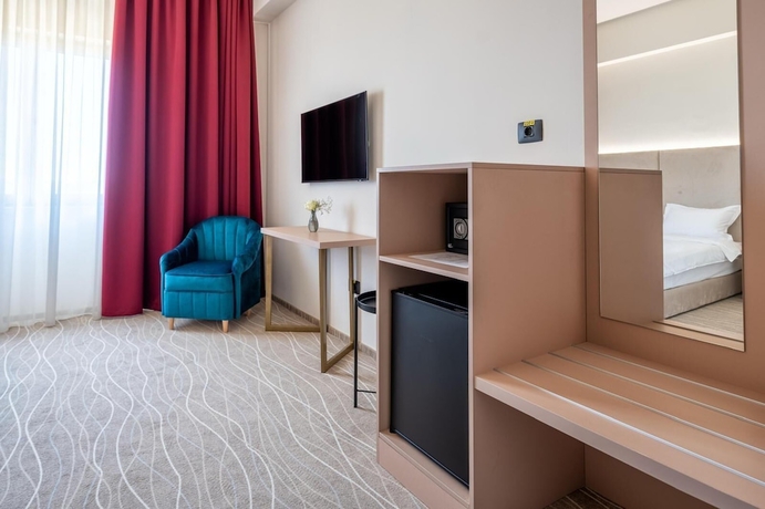 Imagen de la habitación del Hotel Sierra, Pitesti. Foto 7