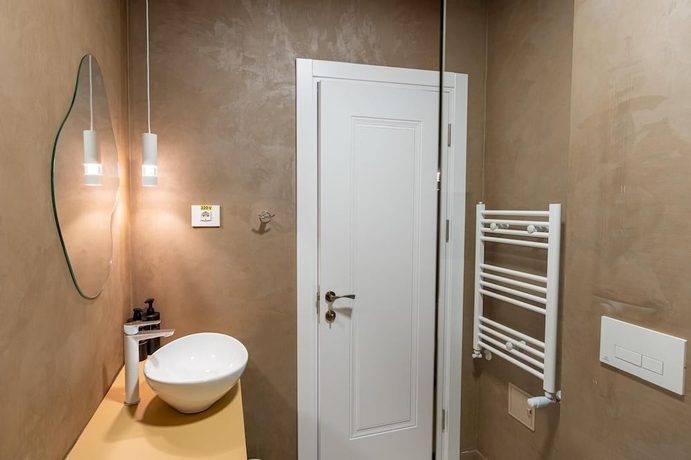 Imagen de la habitación del Hotel Sierra, Pitesti. Foto 10