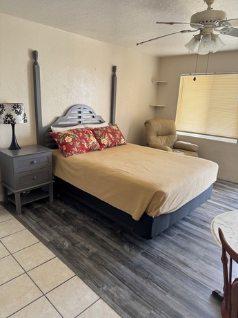 Imagen de la habitación del Hotel Sierra Suites. Foto 3