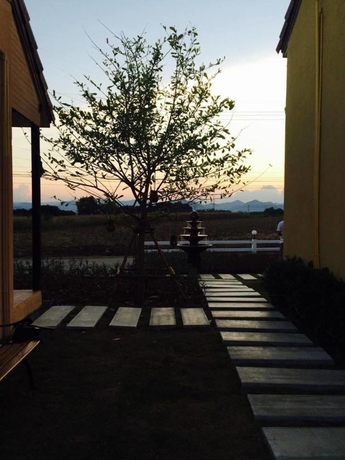 Imagen de los exteriores del Hotel Sierra View Resort. Foto 11