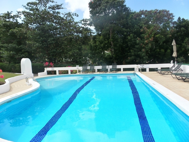 Imagen de la piscina del Hotel Siesta, Grand Anse. Foto 15