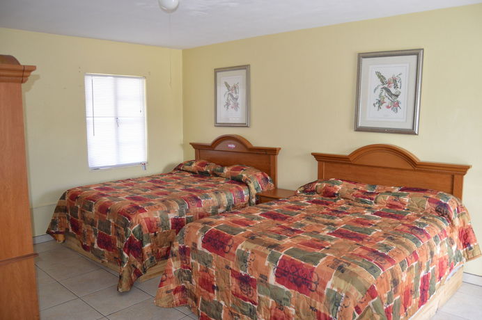 Imagen de los interiores del Hotel Siesta Inn. Foto 14