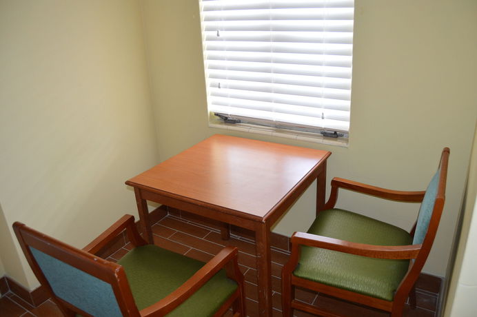 Imagen de los interiores del Hotel Siesta Inn. Foto 15
