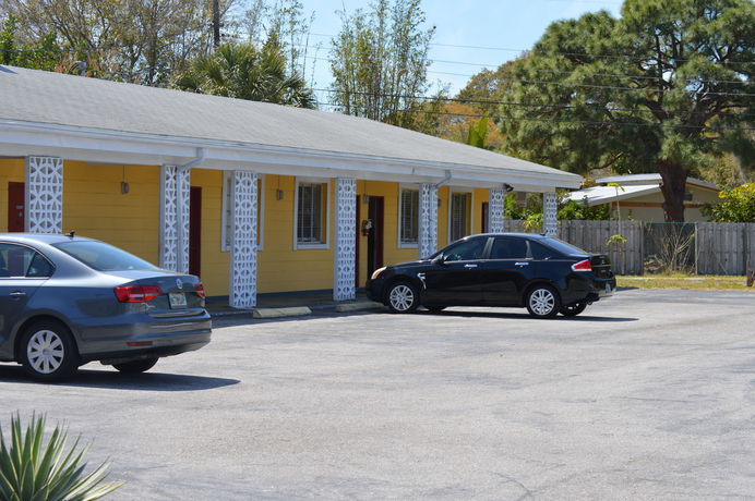Imagen de los interiores del Hotel Siesta Inn. Foto 16