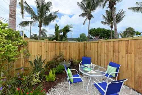 Imagen de la habitación del Hotel Siesta Key Palms Resort. Foto 5
