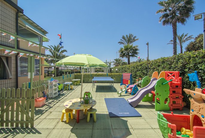 Imagen de los exteriores del Hotel Siesta, Lido Di Camaiore. Foto 15