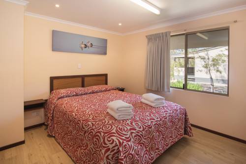 Imagen de la habitación del Hotel Siesta Park Holiday Resort. Foto 2