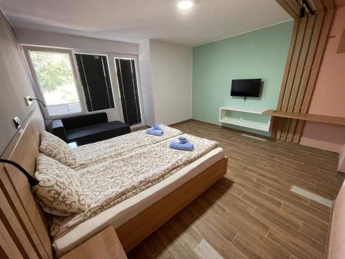 Imagen de la habitación del Hotel Siesta Srebrno Jezero. Foto 9