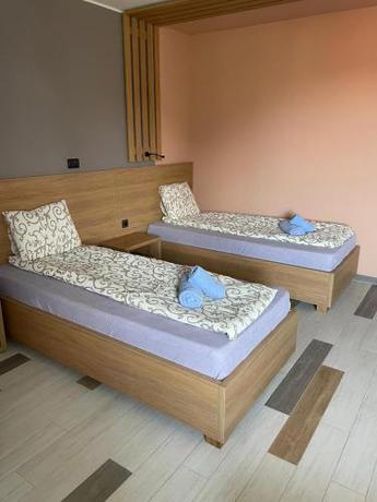 Imagen general del Hotel Siesta Srebrno Jezero. Foto 4
