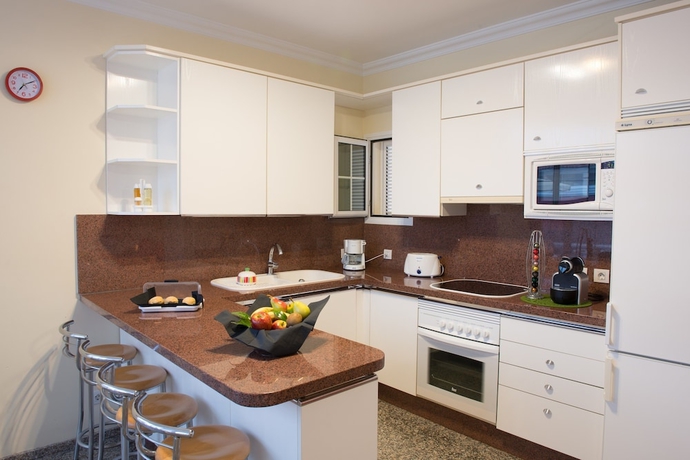 Imagen de la habitación del Hotel Siesta Suites. Foto 7