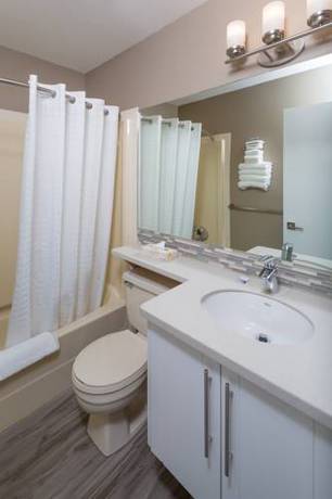 Imagen de la habitación del Hotel Siesta Suites, Kelowna. Foto 8