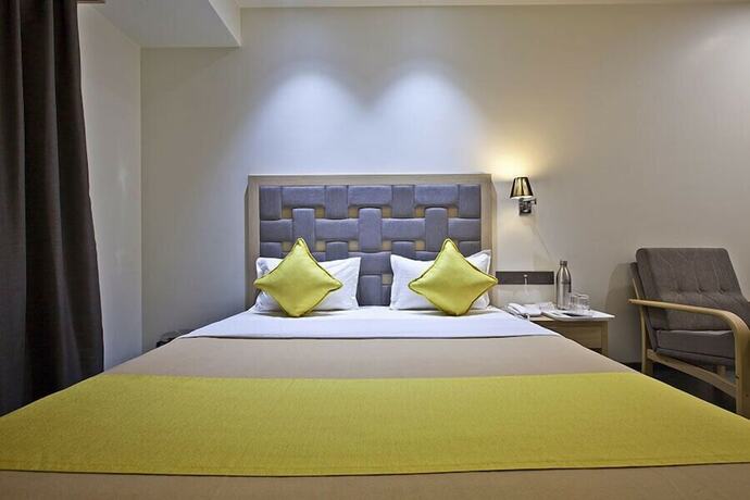 Imagen de la habitación del Hotel Sifat International. Foto 6