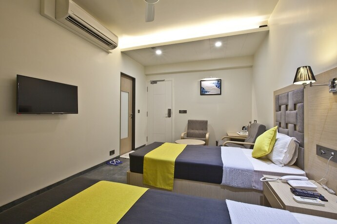 Imagen de la habitación del Hotel Sifat International. Foto 7
