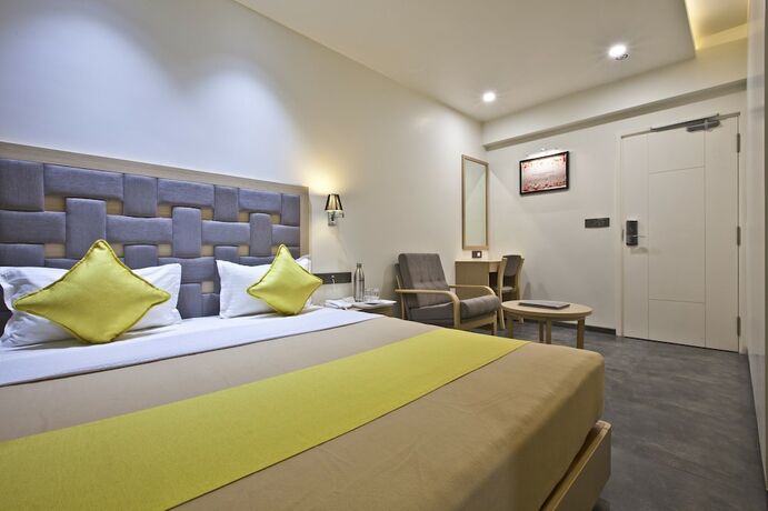 Imagen de la habitación del Hotel Sifat International. Foto 14