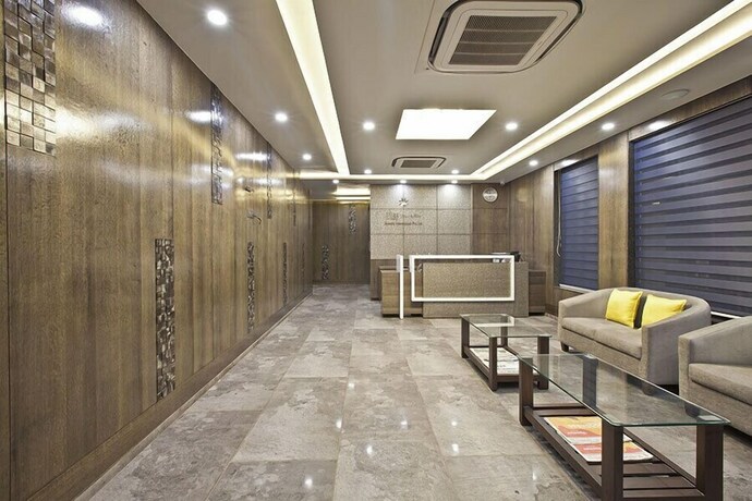 Imagen de los interiores del Hotel Sifat International. Foto 19
