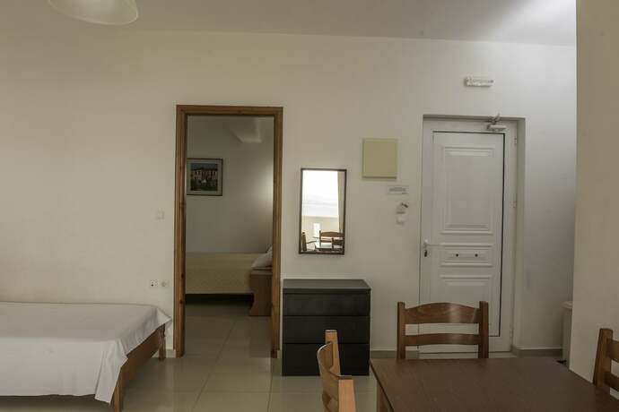 Imagen de la habitación del Hotel Sifis Studios. Foto 15