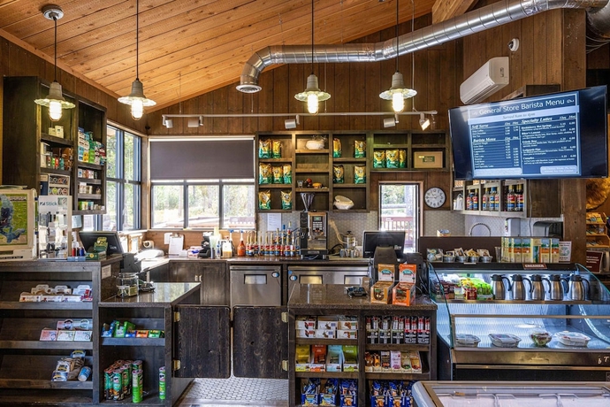 Imagen del bar/restaurante del Hotel Signal Mountain Lodge. Foto 10