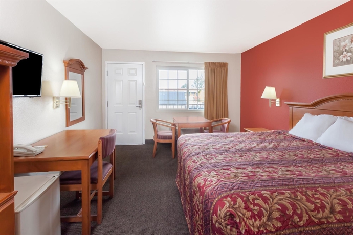 Imagen de la habitación del Hotel Signature Anaheim Maingate. Foto 7