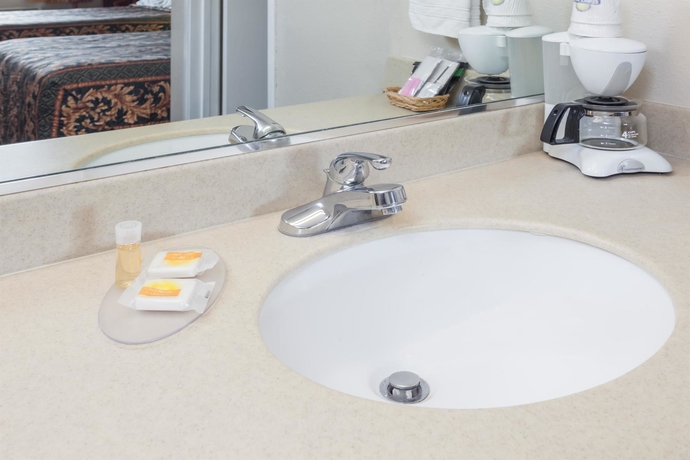 Imagen de la habitación del Hotel Signature Anaheim Maingate. Foto 9