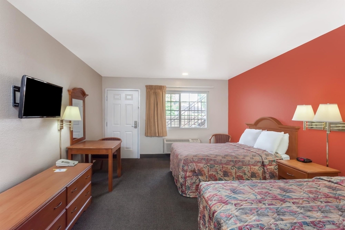 Imagen de la habitación del Hotel Signature Anaheim Maingate. Foto 11