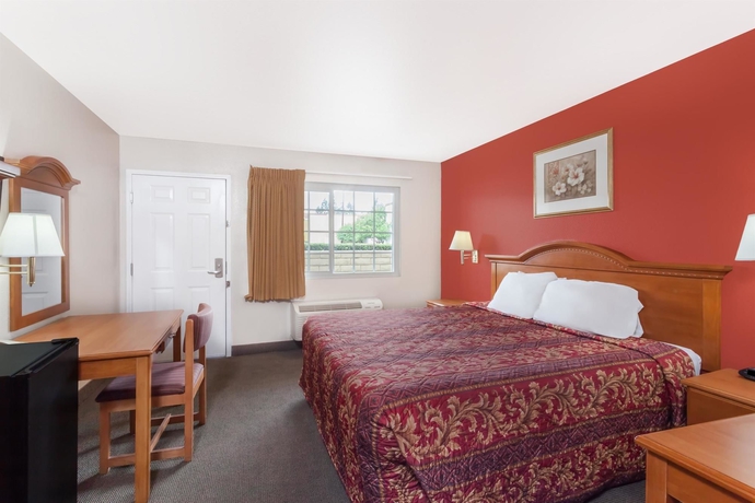 Imagen de la habitación del Hotel Signature Anaheim Maingate. Foto 12