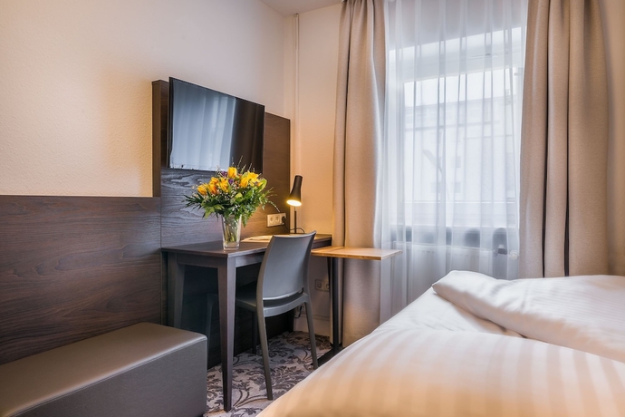 Imagen de la habitación del Hotel Signature Astoria Hamburg. Foto 5