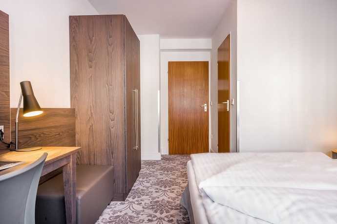 Imagen de la habitación del Hotel Signature Astoria Hamburg. Foto 16