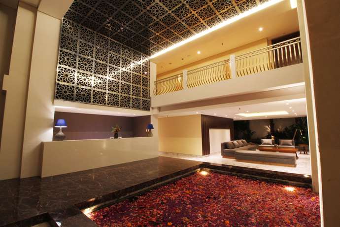Imagen de los interiores del Hotel Signature Hotel Bali. Foto 17
