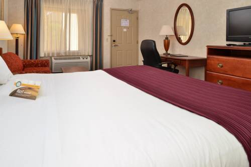 Imagen de la habitación del Hotel Signature Indio I-10 Coachella Valley by Sonesta. Foto 11