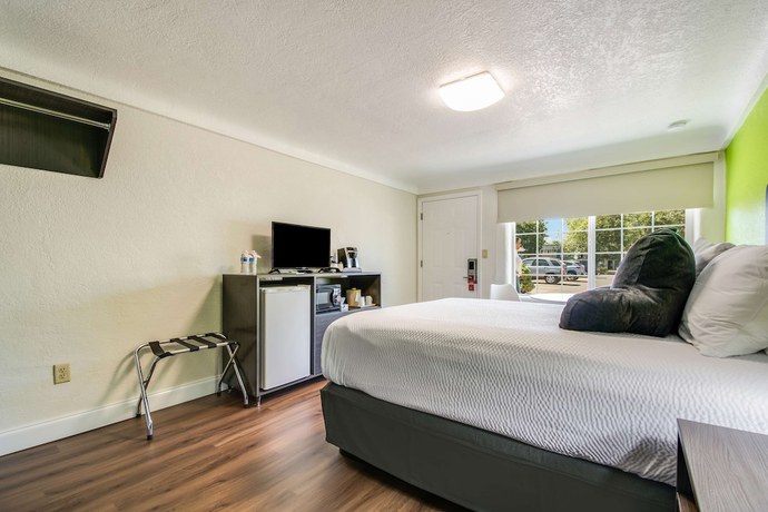 Imagen de la habitación del Hotel Signature Inn Eugene. Foto 8