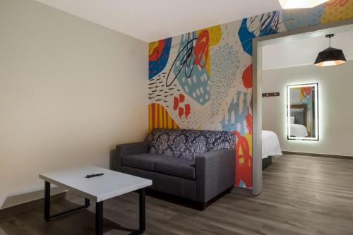 Imagen de la habitación del Hotel Signature Inn Houston Galleria. Foto 11