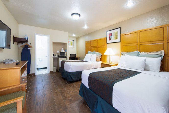 Imagen de la habitación del Hotel Signature Inn Merced Yosemite Parkway. Foto 2
