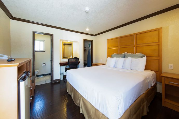 Imagen de la habitación del Hotel Signature Inn Merced Yosemite Parkway. Foto 8