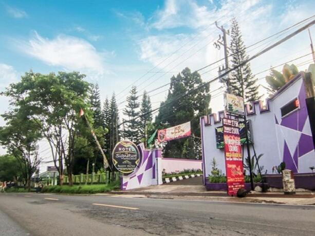 Imagen general del Hotel Signature Mandala Kencana. Foto 49