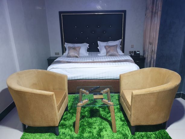 Imagen de la habitación del Hotel Signature Suites and. Foto 3