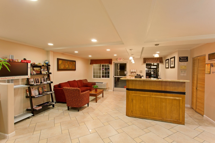 Imagen de los interiores del Hotel Signature Temecula. Foto 11