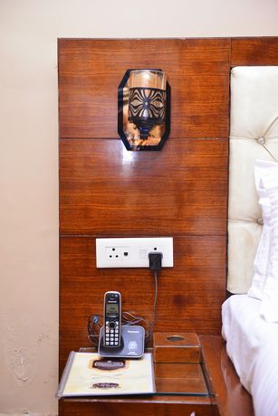 Imagen de la habitación del Hotel Signature Villa. Foto 3