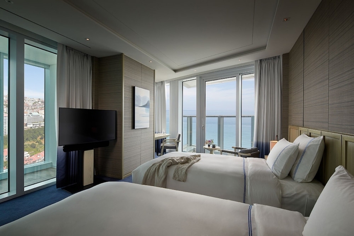 Imagen de la habitación del Hotel Signiel Busan. Foto 6