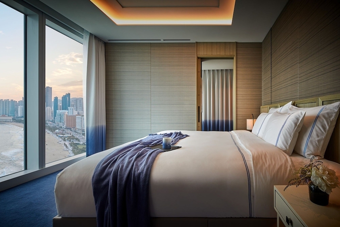 Imagen de la habitación del Hotel Signiel Busan. Foto 8