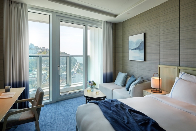 Imagen de la habitación del Hotel Signiel Busan. Foto 15